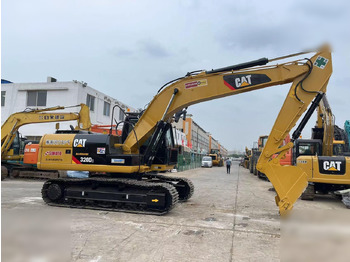 Гусеничный экскаватор CATERPILLAR 320D2