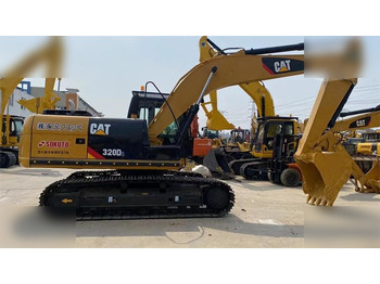 Гусеничный экскаватор CATERPILLAR 320D2