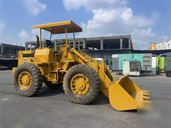 Колёсный погрузчик CATERPILLAR 910