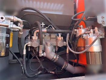 Гусеничный экскаватор HITACHI ZX240-3: фото 5 Гусеничный экскаватор HITACHI ZX240-3: фото 5