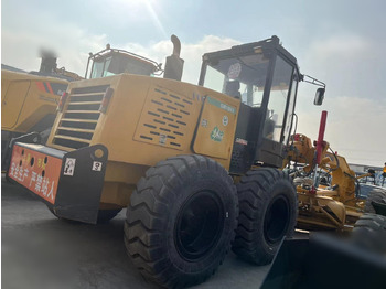 Грейдер XCMG GR1803