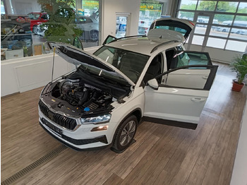 Внедорожник Skoda Karoq Style 1,5TSI DSG*AHK-VORBER*NAVI*LED*R-KAM: фото 2