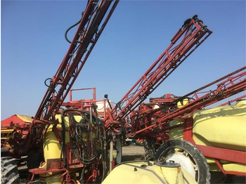 Прицепной опрыскиватель HARDI