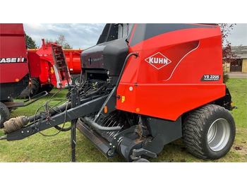 Пресс-подборщик рулонный KUHN