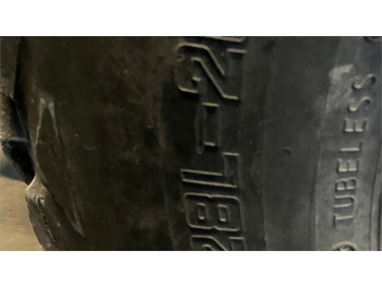 Пресс-подборщик тюковый New Holland BB9090 Plus: фото 4 Пресс-подборщик тюковый New Holland BB9090 Plus: фото 4