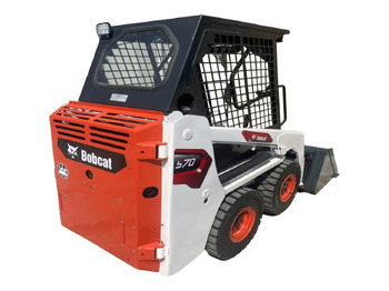 Мини-погрузчик с бортовым поворотом BOBCAT