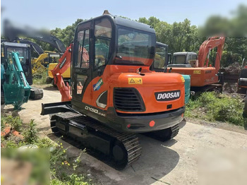 Гусеничный экскаватор DOOSAN DX60