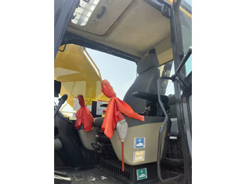 Гусеничный экскаватор KOMATSU pc200: фото 2 Гусеничный экскаватор KOMATSU pc200: фото 2