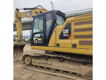 Гусеничный экскаватор CATERPILLAR 320GC