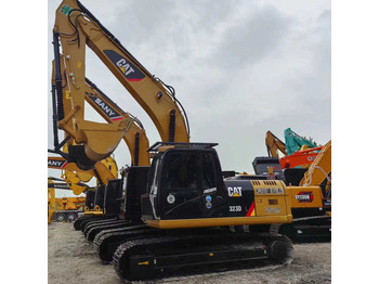 Гусеничный экскаватор CATERPILLAR 323D2L