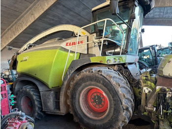 Кормоуборочный комбайн CLAAS Jaguar 970
