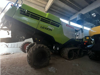 Зерноуборочный комбайн CLAAS Lexion 760