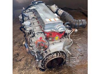 : фото в шапке страницы