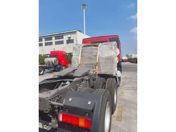 Тягач howo 430: фото 4