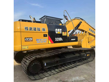 Гусеничный экскаватор CATERPILLAR 320D
