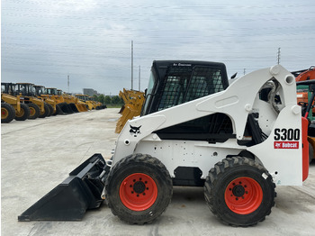 Строительная техника Second hand Hot sale skid-steers Bobcat S300: фото 5