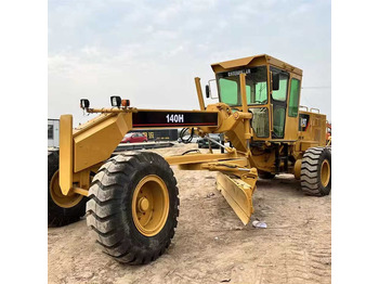 Экскаватор CATERPILLAR 140H