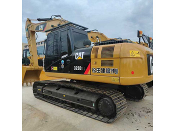 Гусеничный экскаватор CATERPILLAR 323