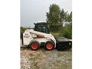 Мини-погрузчик с бортовым поворотом BOBCAT S16
