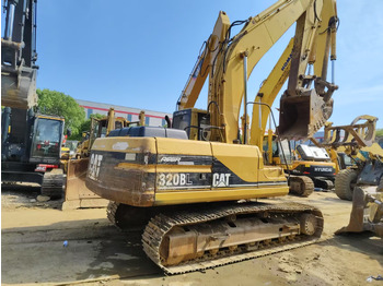 Гусеничный экскаватор CATERPILLAR 320BL
