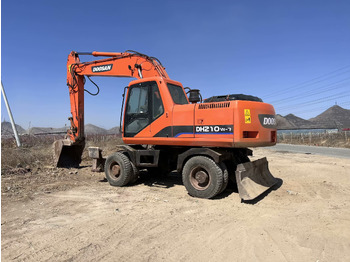 Колёсный экскаватор DOOSAN DH210W-7