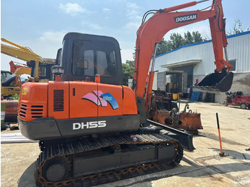 Гусеничный экскаватор DOOSAN DH55