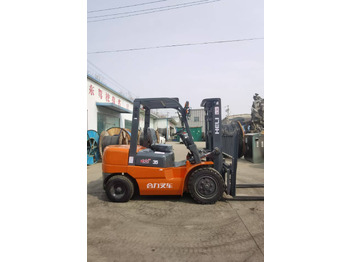 Дизельный погрузчик HELI