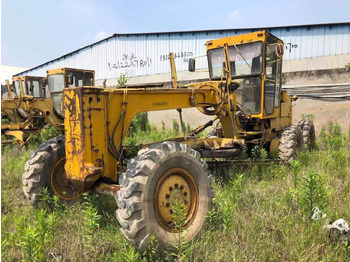 Грейдер KOMATSU