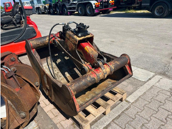 : фото в шапке страницы