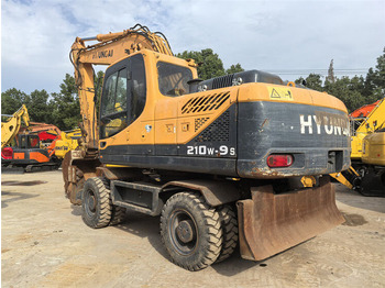 Колёсный экскаватор Hyundai R210W-9S: фото 3