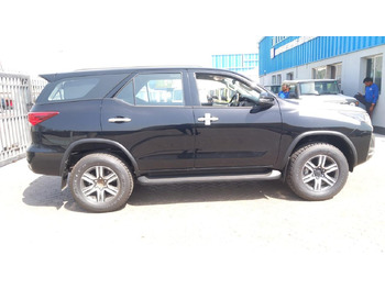 Легковой автомобиль TOYOTA