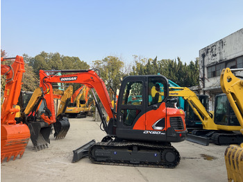 Мини-экскаватор DOOSAN DX60