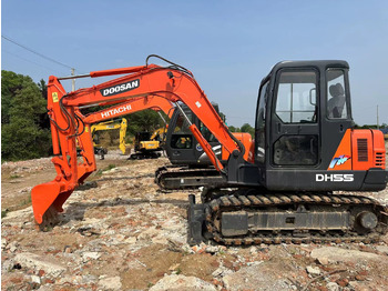 Мини-экскаватор DOOSAN DH55