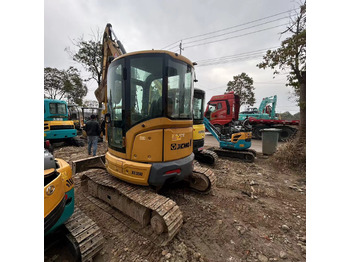 : фото в шапке страницы