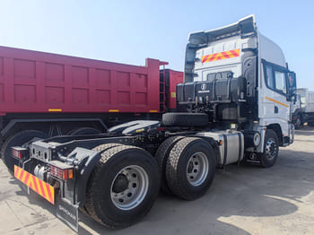 Новый Тягач SHACMAN Shacman Trailer Truck for Sale in Sierra Leone: фото 3