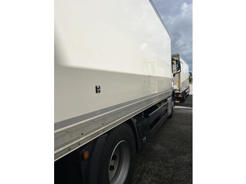 Грузовик с закрытым кузовом MAN TGS 18.360: фото 2