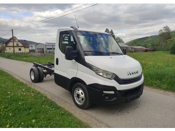 Грузовик-шасси IVECO Daily 35c14