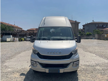 Микроавтобус IVECO Daily