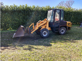 Колёсный погрузчик