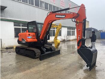 Мини-экскаватор DOOSAN DX60: фото 2 Мини-экскаватор DOOSAN DX60: фото 2