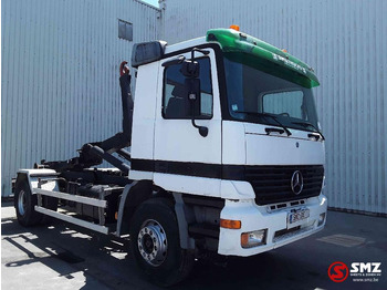 Грузовик-контейнеровоз/ Сменный кузов MERCEDES-BENZ Actros 1831
