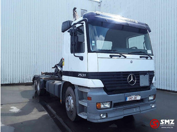 Грузовик-контейнеровоз/ Сменный кузов MERCEDES-BENZ Actros 2531