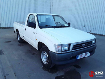 Легковой автомобиль TOYOTA Hilux