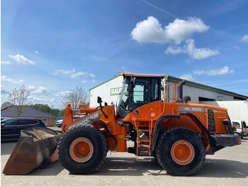 Колёсный погрузчик Doosan DL 300-3 (12005349): фото 2