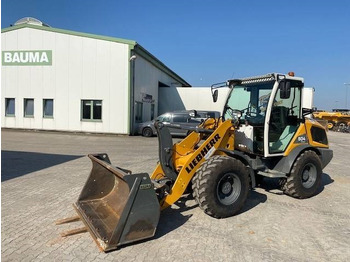 Колёсный погрузчик LIEBHERR L 504