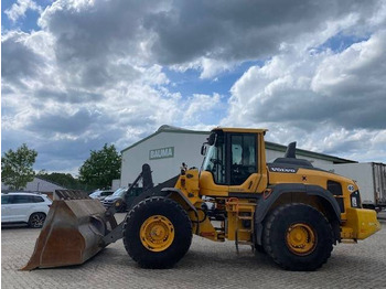 Колёсный погрузчик VOLVO L120H