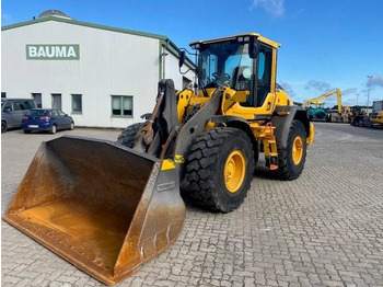 Колёсный погрузчик VOLVO L90H