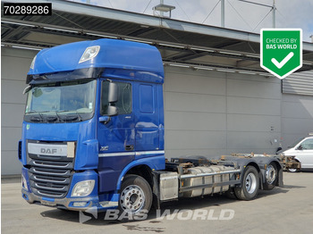 Грузовик-контейнеровоз/ Сменный кузов DAF XF 460
