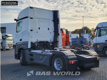 Тягач Mercedes-Benz Actros 1845 4X2 GigaSpace Retarder MirrorCam Navi Euro 6: фото 2 Тягач Mercedes-Benz Actros 1845 4X2 GigaSpace Retarder MirrorCam Navi Euro 6: фото 2