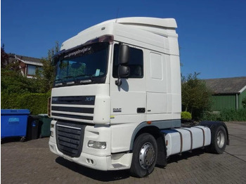 Тягач DAF XF 105 460